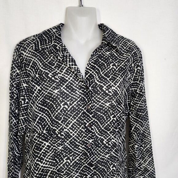 Coldwater Creek Top Womens Petites Small PS Lightweight No Iron Button Printed - Picture 3 of 10